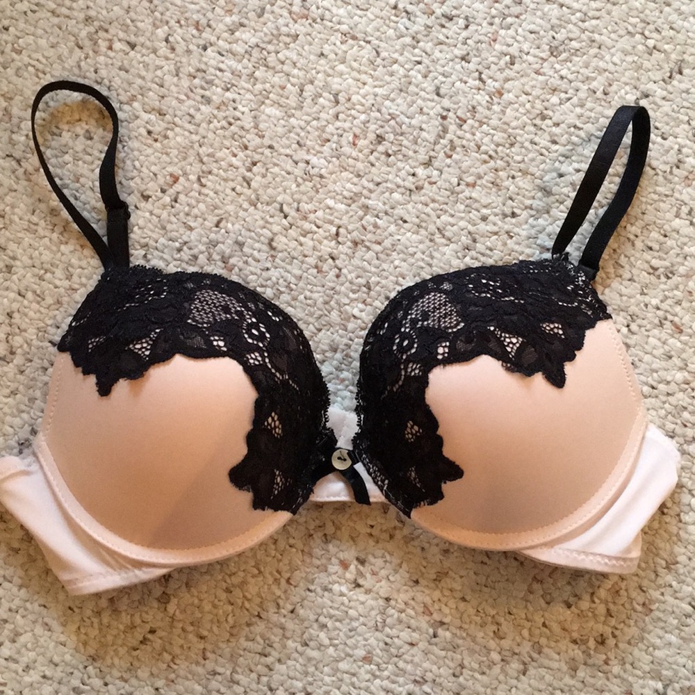 Marilyn Monroe 34D nude/black lace push-up bra